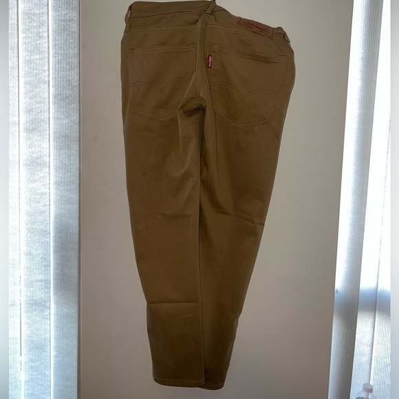 LEVI’S DENIM KHAKI BRAND NEW - Picture 2 of 4